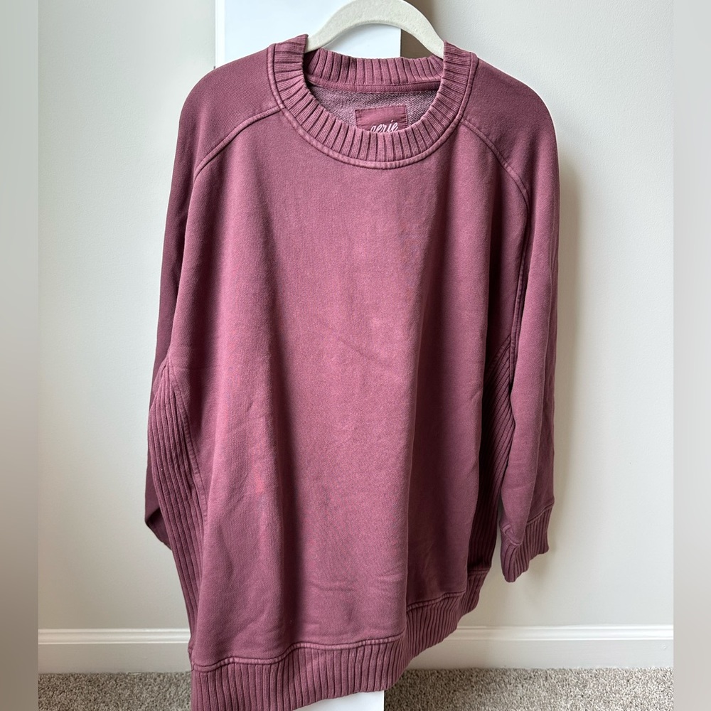 Women’s size medium Aerie sweatshirt NWT